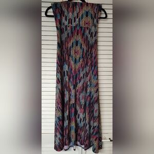 Small Multicolor Geometric- Pattern Lularoe Maxi